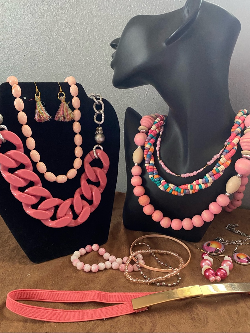 Assorted Pink Beaded Necklaces, belt, earrings, bracelets Set